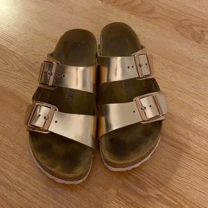 Birkenstock’s size 39